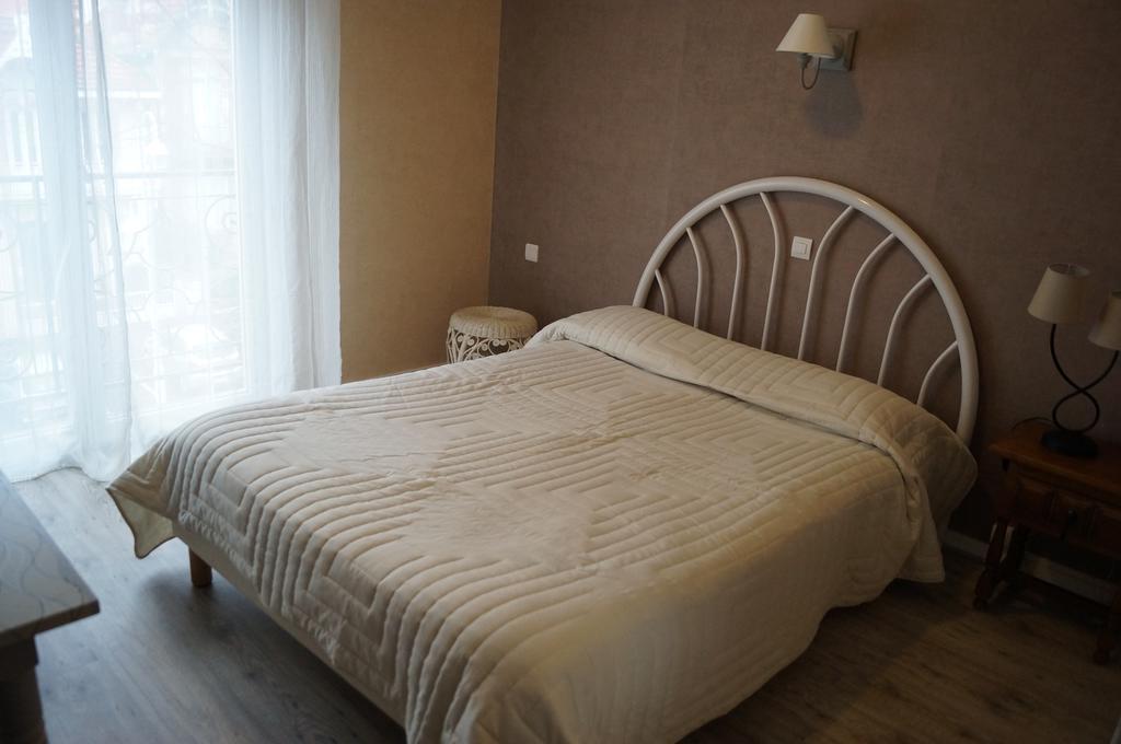 Le Novel Hotel Arcachon Room photo